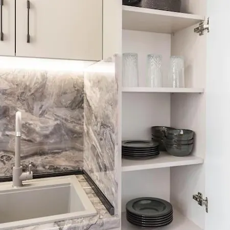 One Bedroom Flat In Bella Vita Complex Close To St Constantine And Helena 瓦爾納