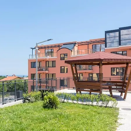 One Bedroom Flat In Bella Vita Complex Close To St Constantine And Helena 瓦爾納