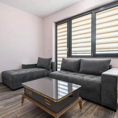 Daire One Bedroom Flat In Bella Vita Complex Close To St Constantine And Helena Varna