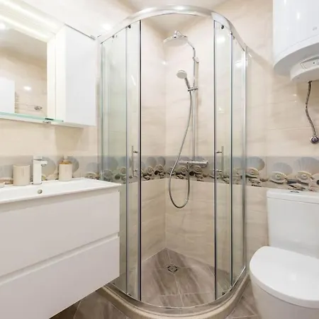 One Bedroom Flat In Bella Vita Complex Close To St Constantine And Helena Warna